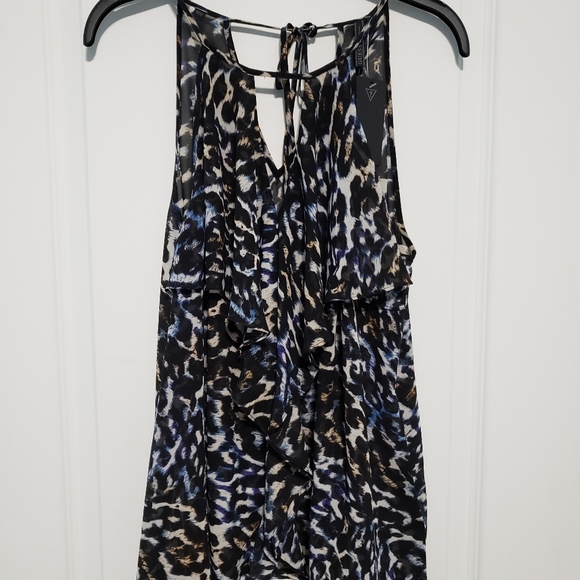 Lot of 3 GUESS tops Size Medium - Picture 3 of 4